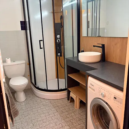 30m2 Avec Wifi Et Parking Apartament
